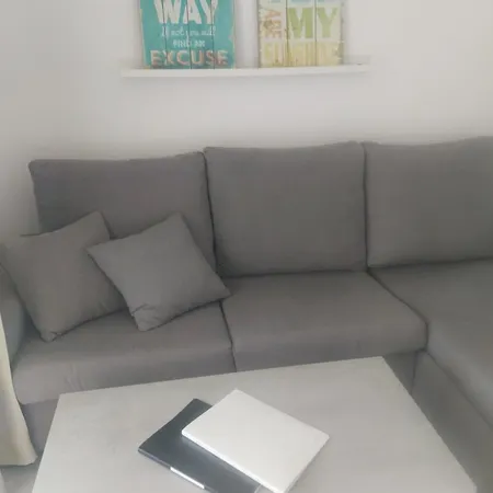 Apartman Lucia Sea View דירה