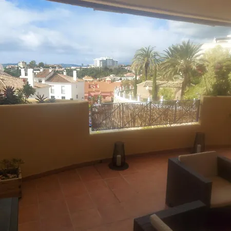 Apartman Lucia Sea View דירה