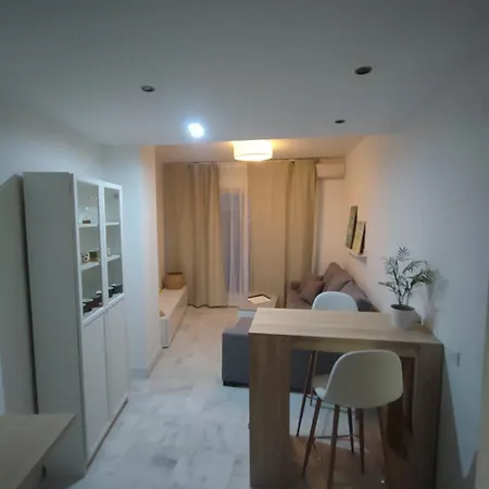Apartman Lucia Sea View דירה